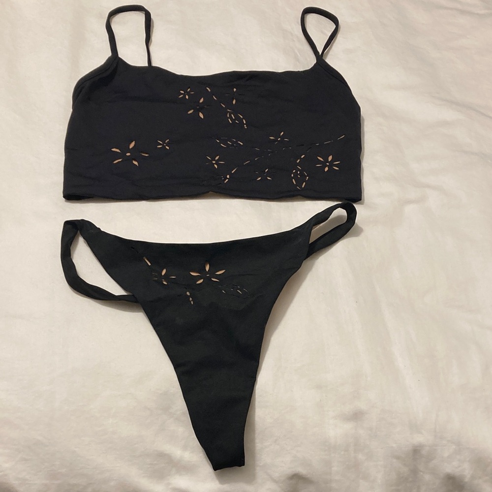 La Perla/Malizia Black Floral Cutout Bikini Set/lingerie